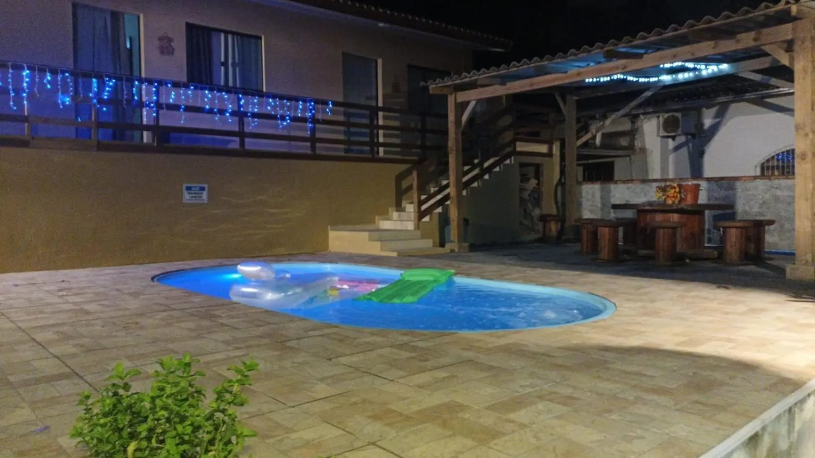 Hotel Casinhas Da Cris Itapema